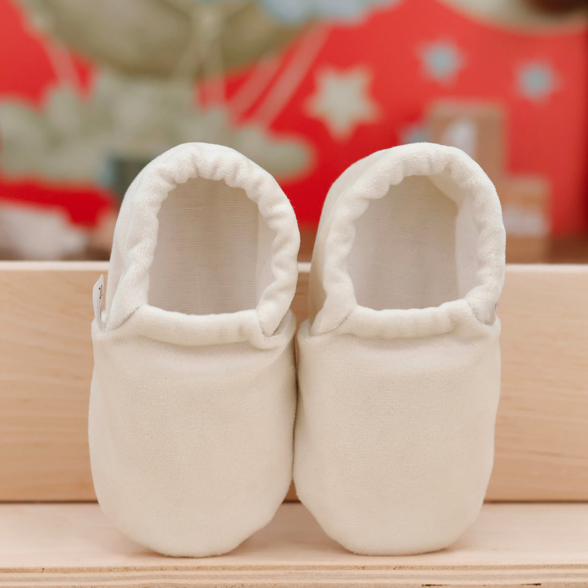 Velvet Soft Sole Baby Moccasins – Cream