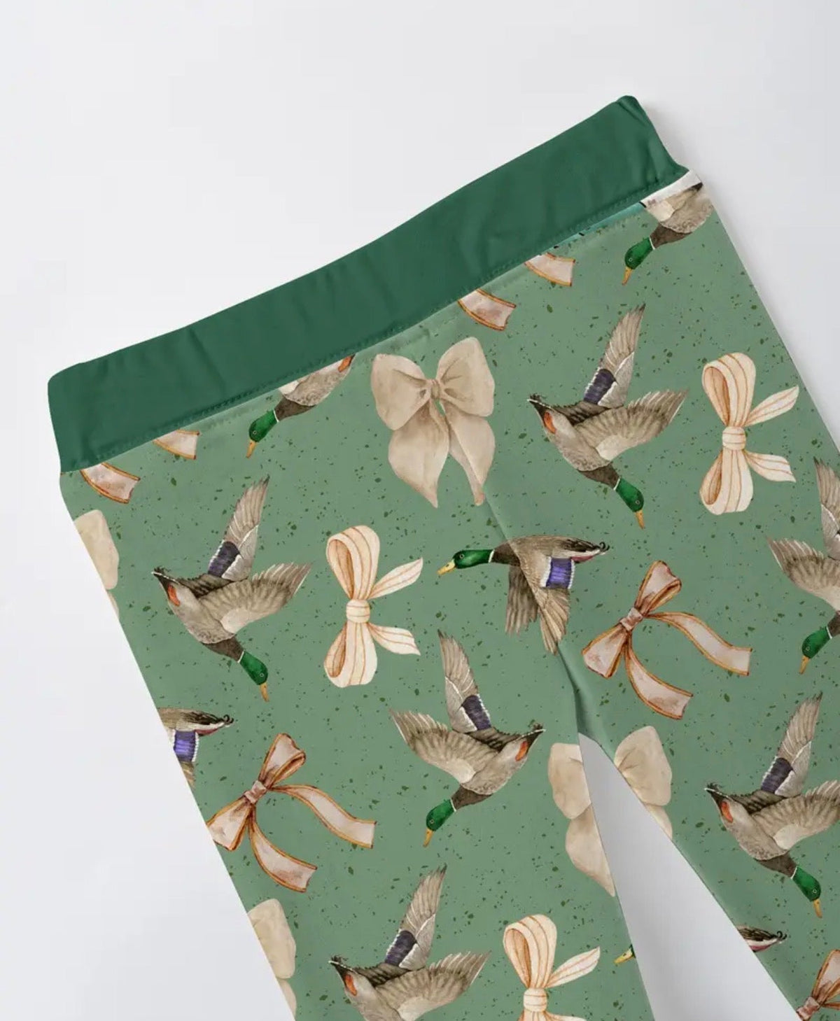 Duck and Bows Print Bamboo Set