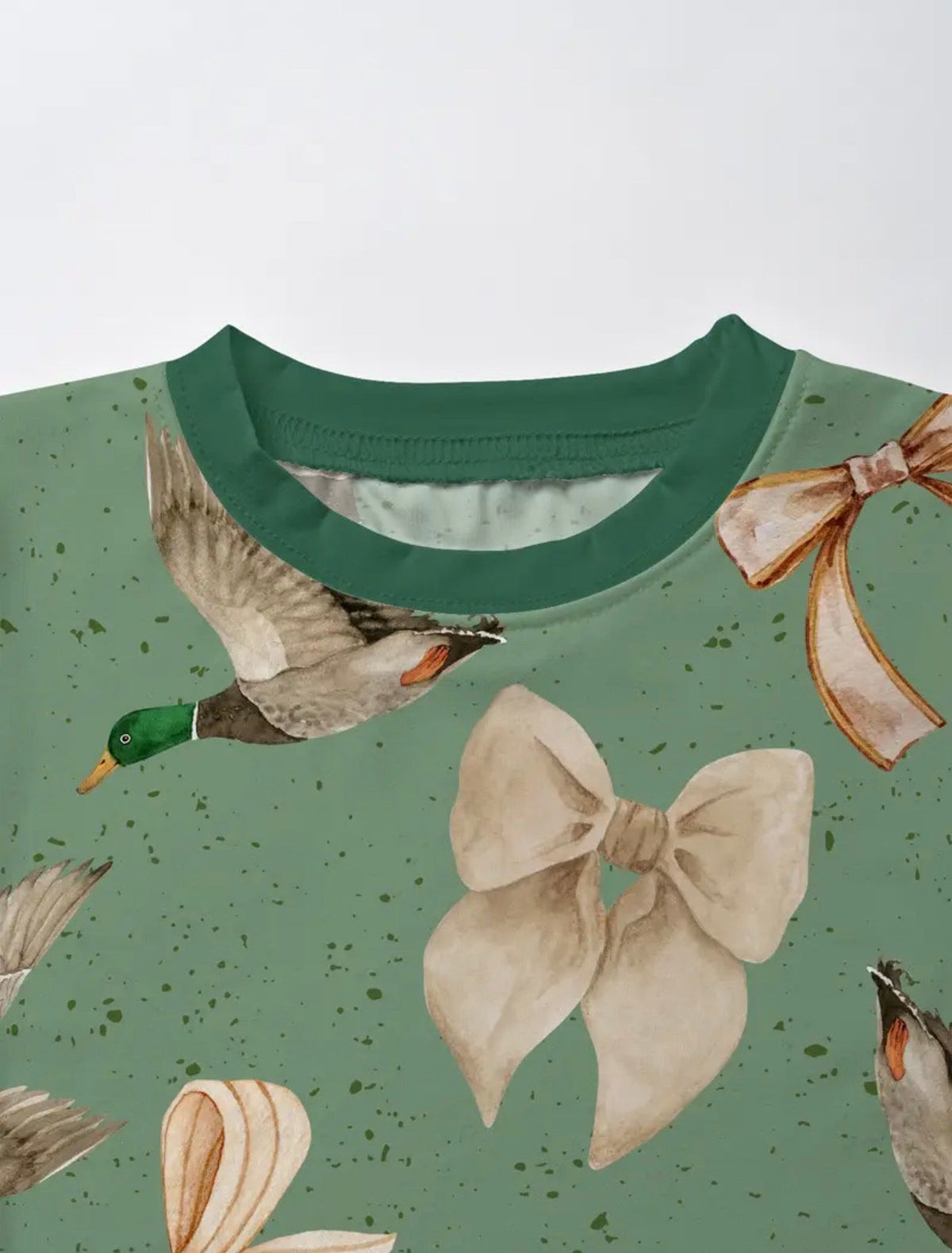 Duck and Bows Print Bamboo Set
