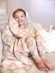 Levi Print | Plush Luxe Blanket
