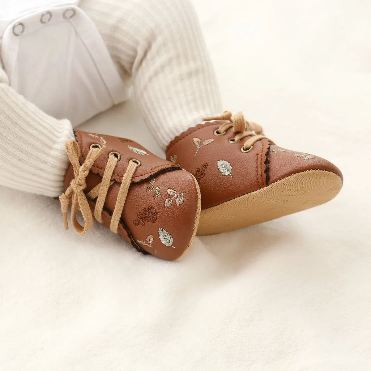 Baby Booties Velvet Anti-Slip Rubber Sole Cozy Winter Prewalker Shoes for Newborn Infant Boys and Girls