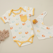 Organic Cotton Baby Bodysuit – GOTS Certified Short Sleeve Newborn Onesie – Smiley Bolts