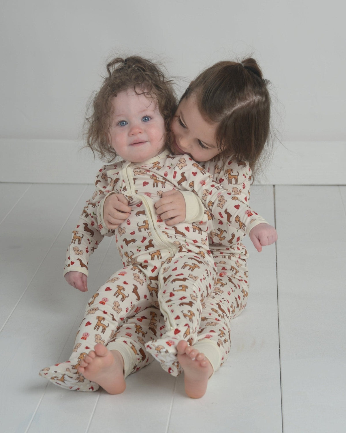 Puppy Bamboo Baby Pajamas – Zipper Footie