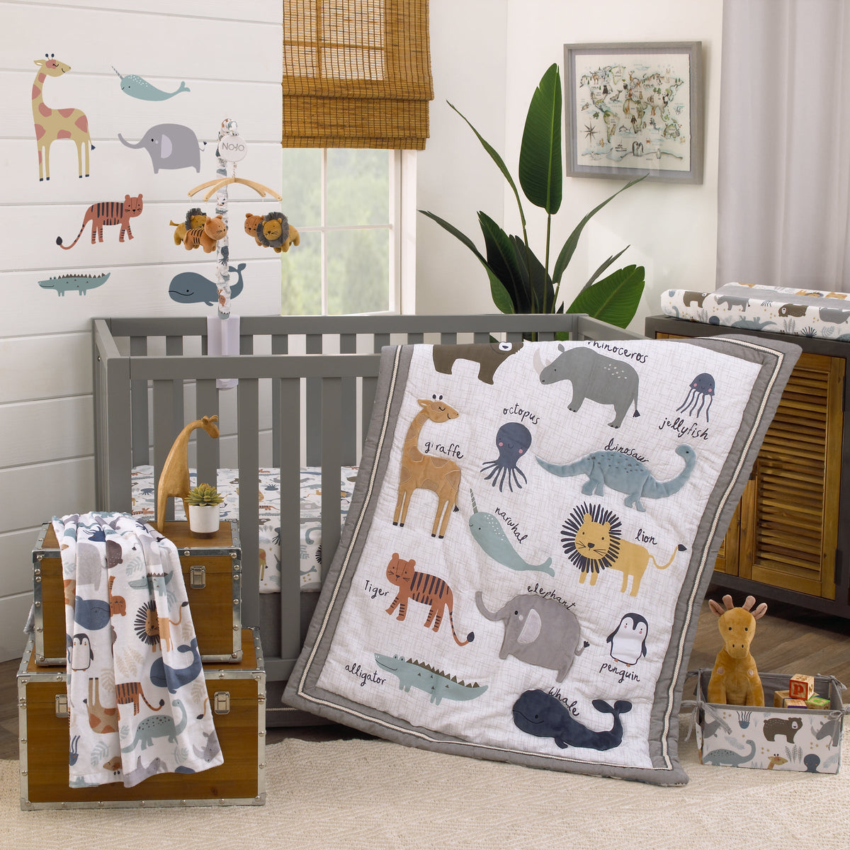 Zoo Animals Multi Character 100% Cotton Photo Op Fitted Crib Sheet